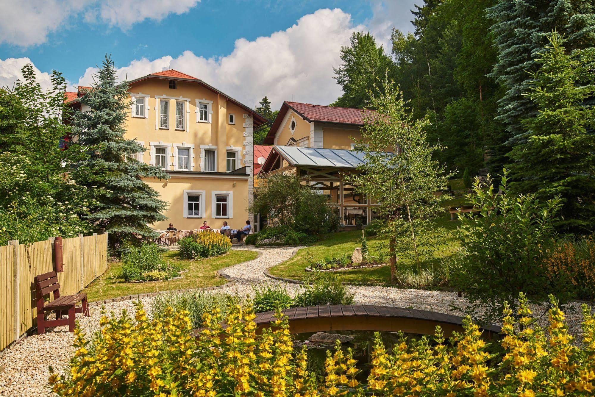 Boutique Hotel Swisshouse Mariënbad Buitenkant foto